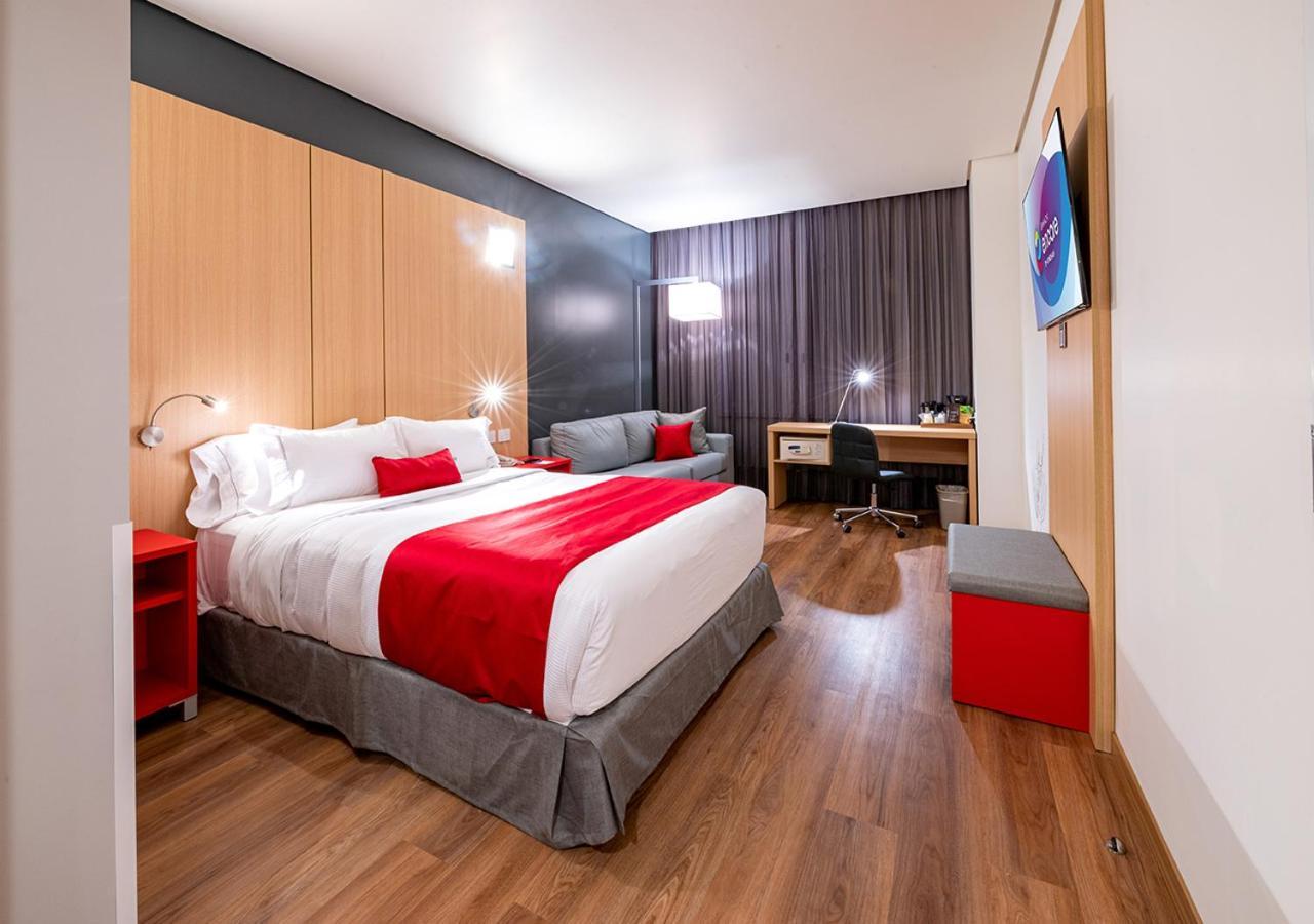 Ramada Encore By Wyndham Guadalajara Aeropuerto Las Pintas المظهر الخارجي الصورة