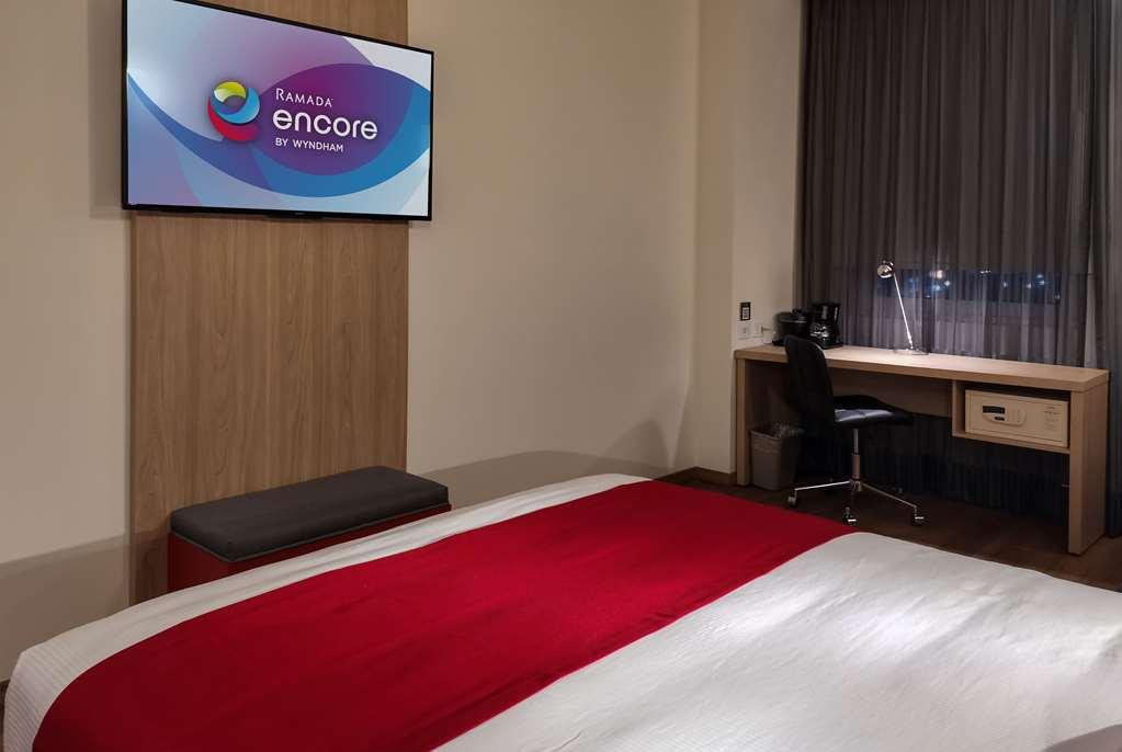 Ramada Encore By Wyndham Guadalajara Aeropuerto Las Pintas الغرفة الصورة